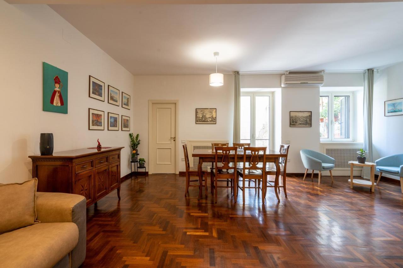 Appartamento Elegante Con Terrazzino Nel Centro Di Napoli المظهر الخارجي الصورة